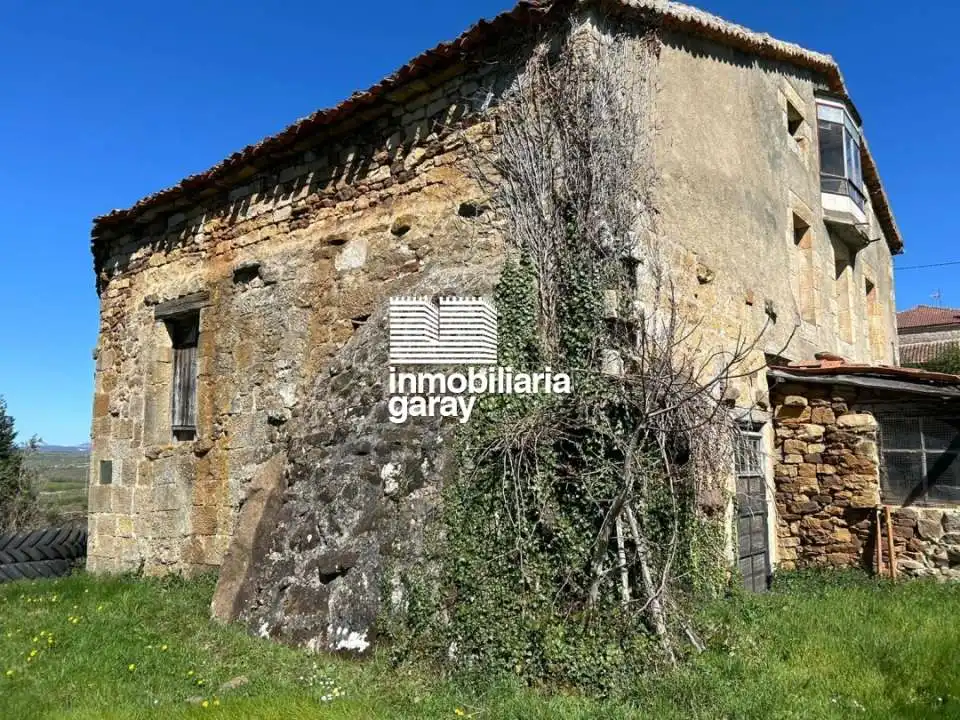 Casa o xalet en venda en Alfoz de Santa Gadea amb Calefacció, Jardí privat i Moblat