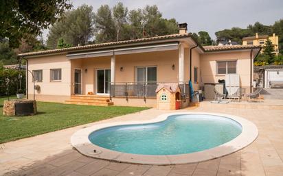 Swimming pool of House or chalet for sale in Seva  with Heating, Private garden and Swimming Pool