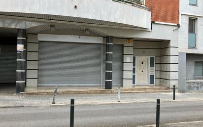 Exterior view of Premises to rent in Terrassa  with Air Conditioner
