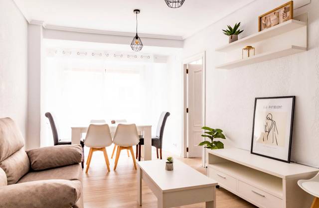 Piso en Alquiler en Carrer de Bartomeu Reus en Hospital - Plaza del Real