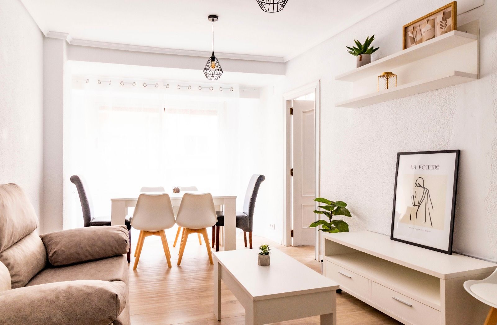 Flat to rent in Carrer de Bartomeu Reus, Hospital - Plaza del Real