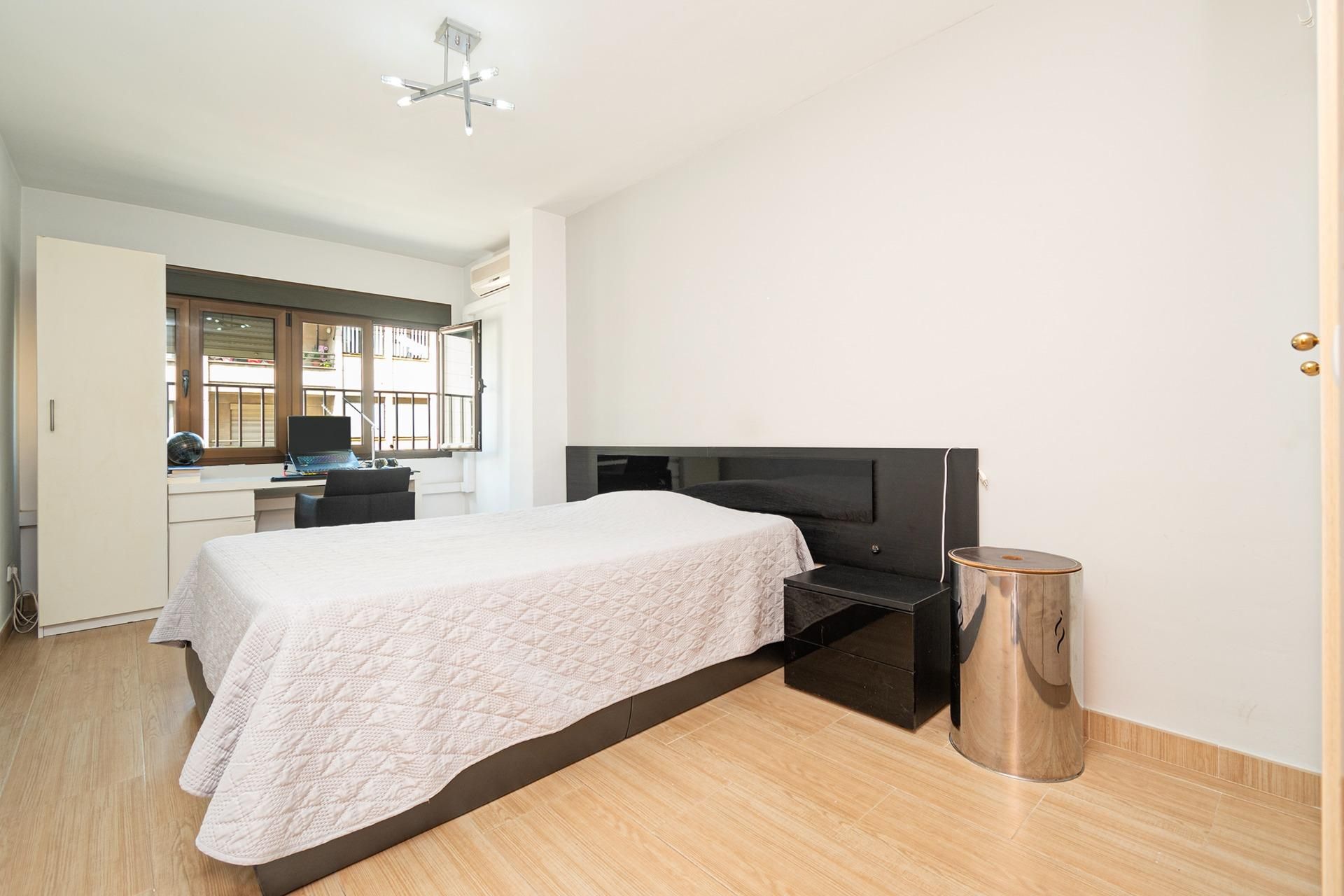 Habitación de Piso en venta en  Palma de Mallorca con Aire acondicionado y Balcón