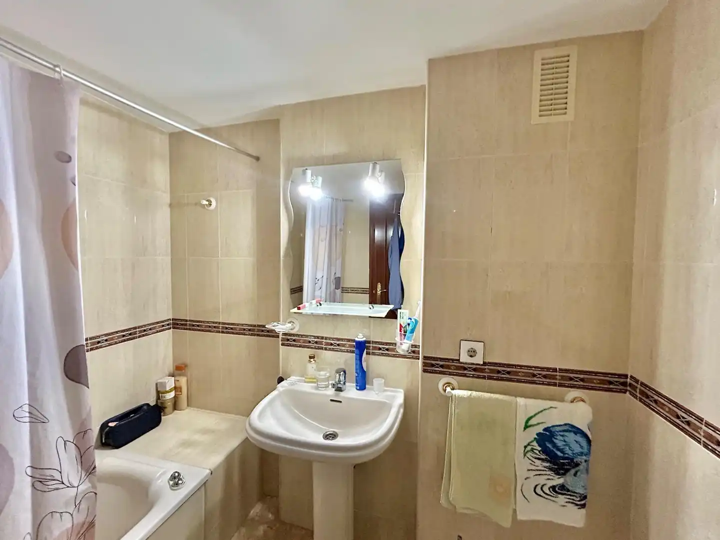 Baño de Piso en venta en Roquetas de Mar con Aire acondicionado, Calefacción y Terraza