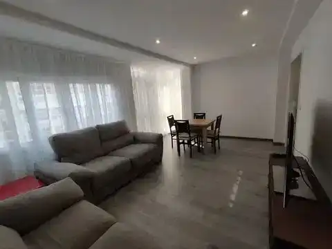 Wohnzimmer von Wohnung zur Miete in Lugo Capital mit Balkon