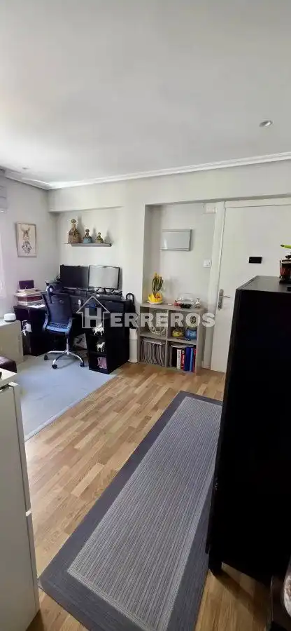 Flat with lift for sale in gonzalo de berceo, imagen 13
