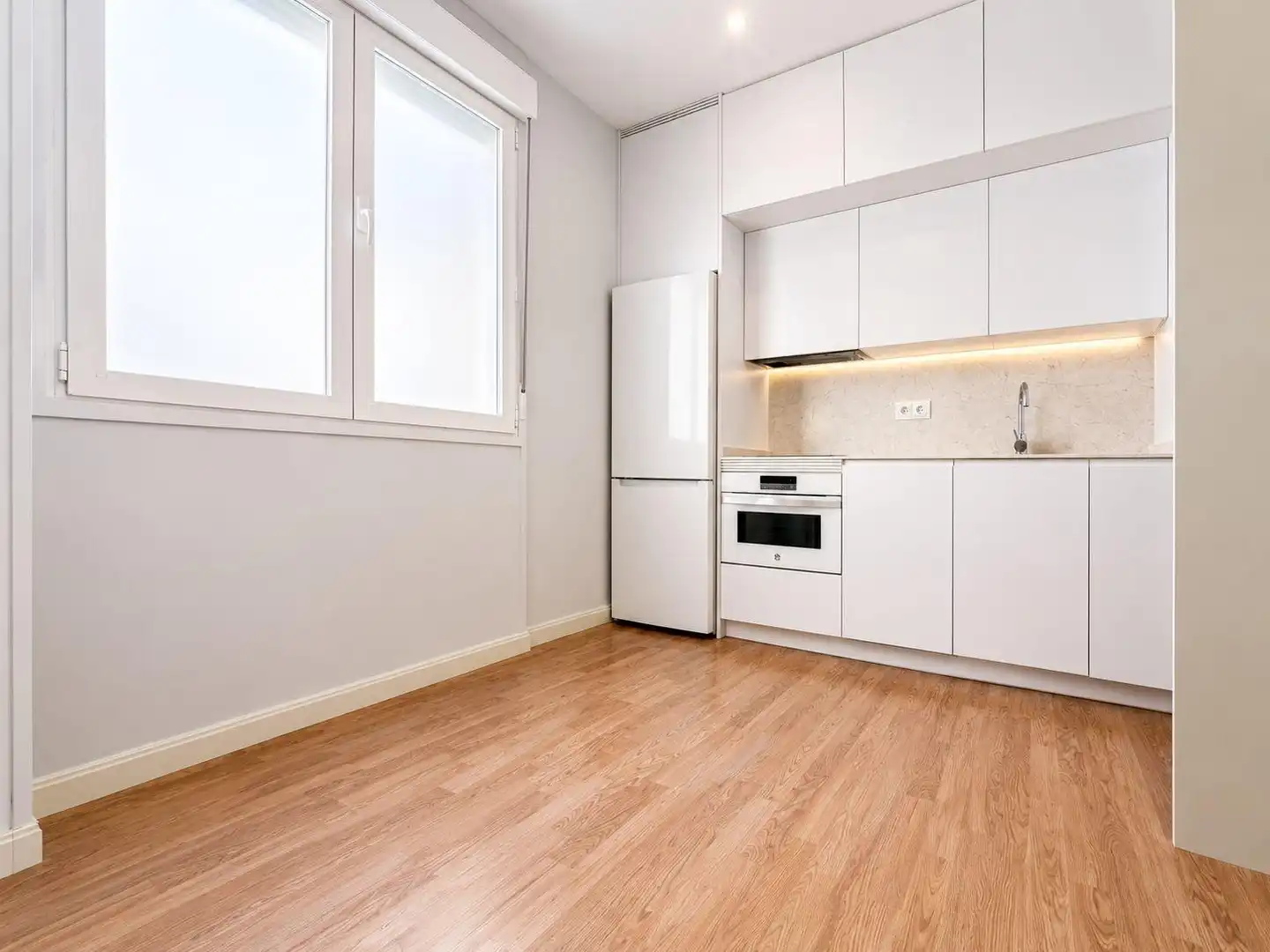 Küche von Wohnung zur Miete in Madrid mit Klimaanlage und Heizung