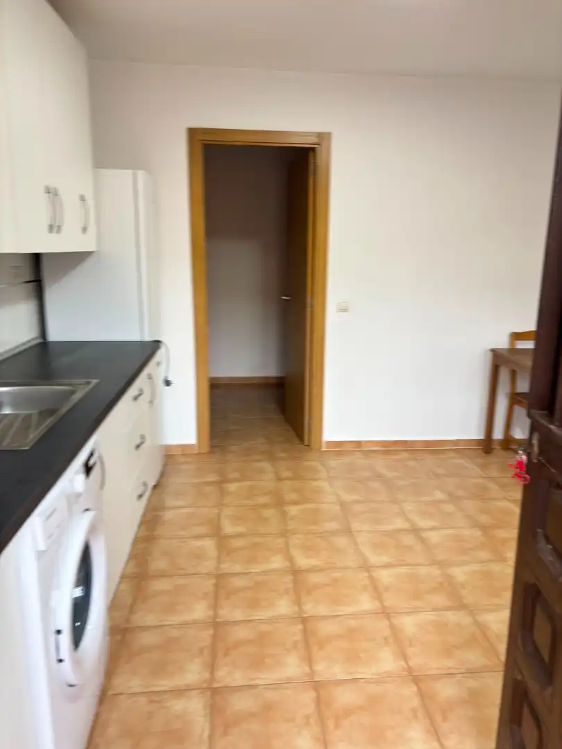 Cuina de Apartament de lloguer en Moclinejo amb Rentadora i Balcó