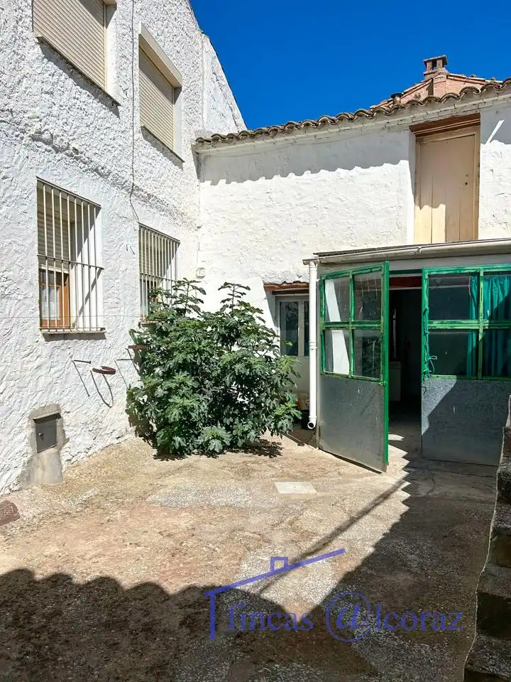 Vista exterior de Casa o xalet en venda en Alcubierre amb Calefacció i Terrassa