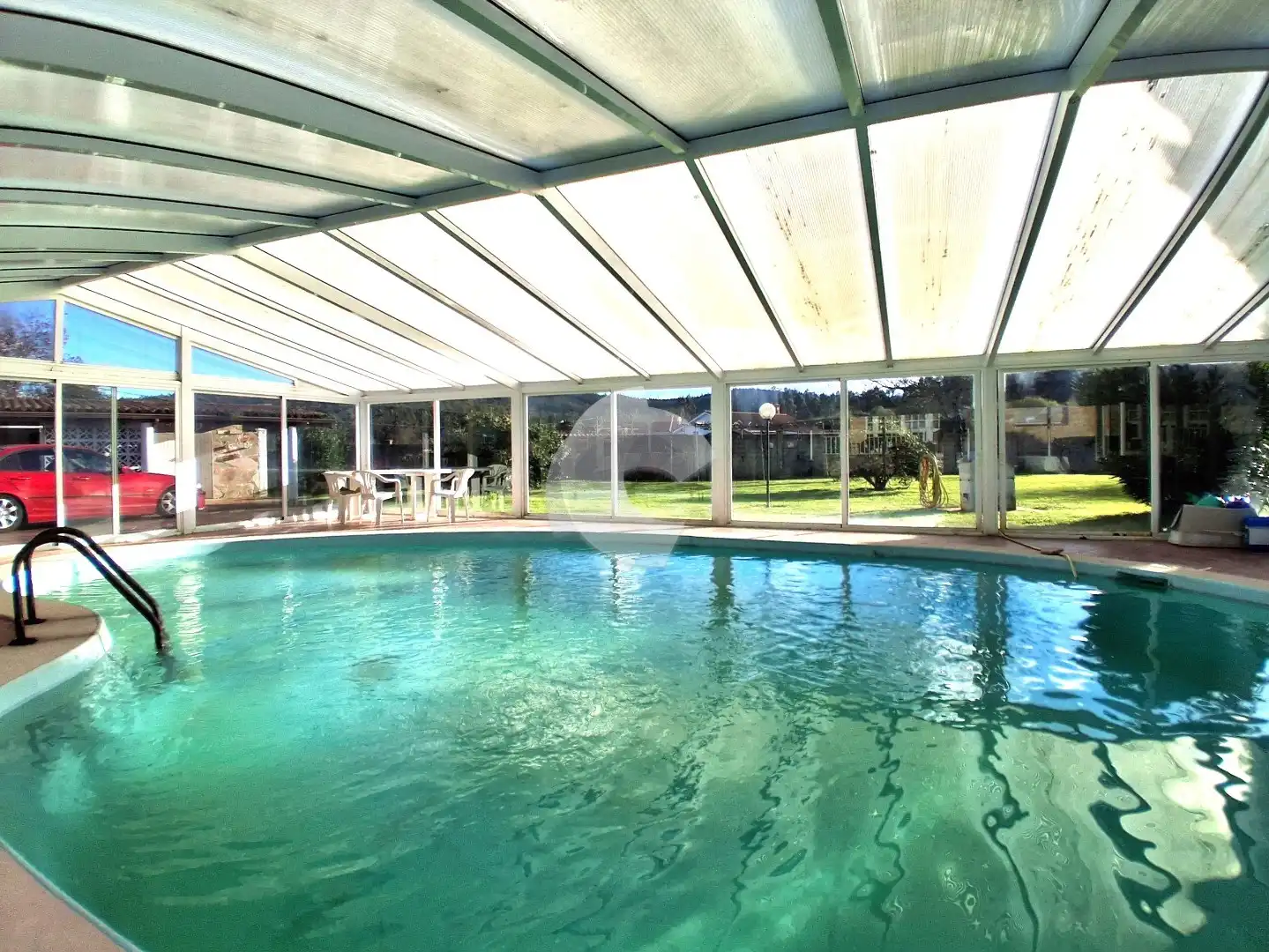 Piscina de Casa o xalet en venda en Abegondo amb Jardí privat i Traster