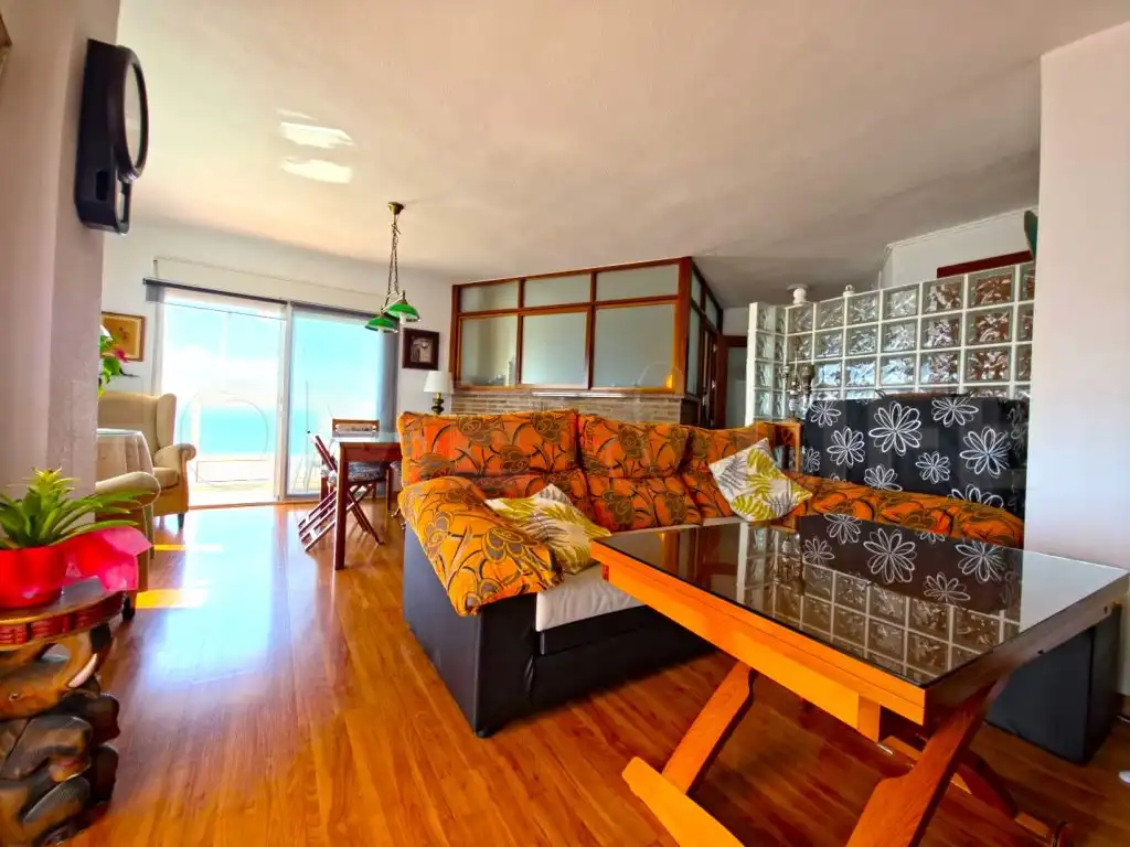 Wohnzimmer von Wohnungen zum Verkauf in Benalmádena mit Privatgarten, Möbliert und Gemeinschaftspool