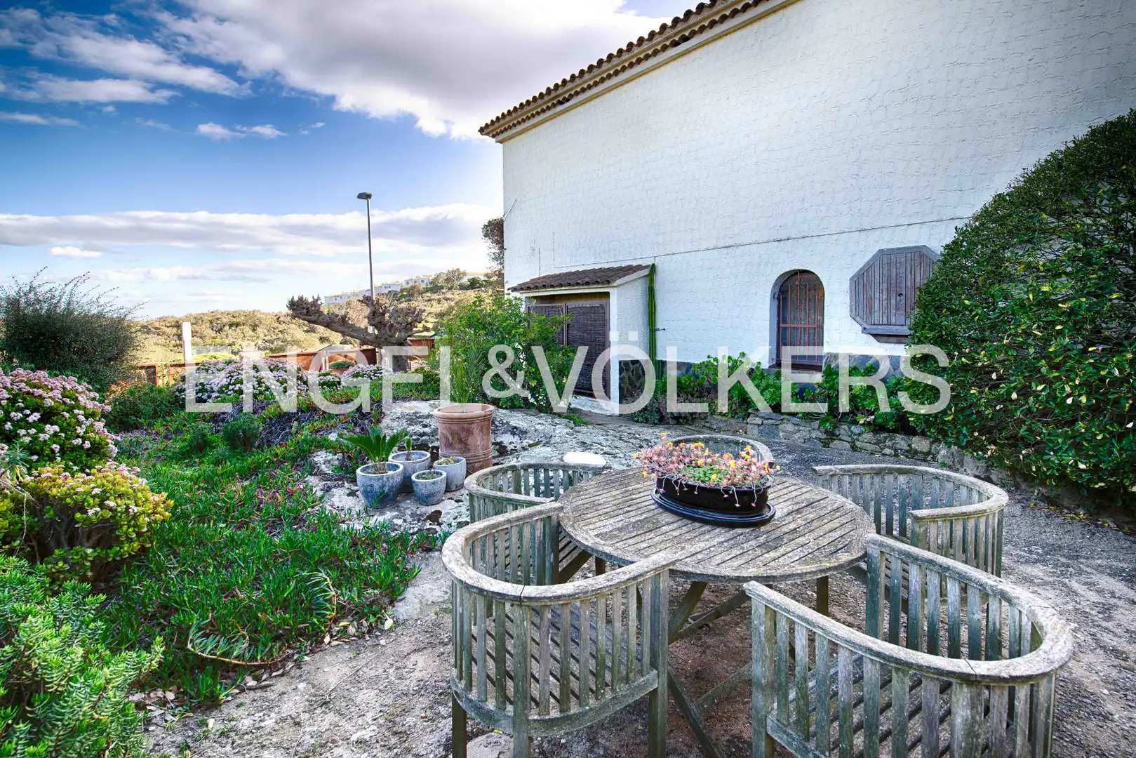 Vista exterior de Casa o xalet en venda en Roses amb Calefacció, Jardí privat i Terrassa