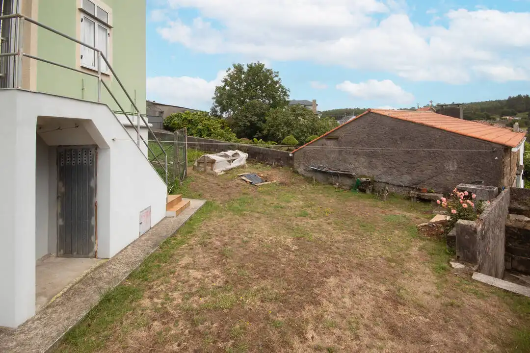 Houses for sale in Carballo  with Heating and Furnished