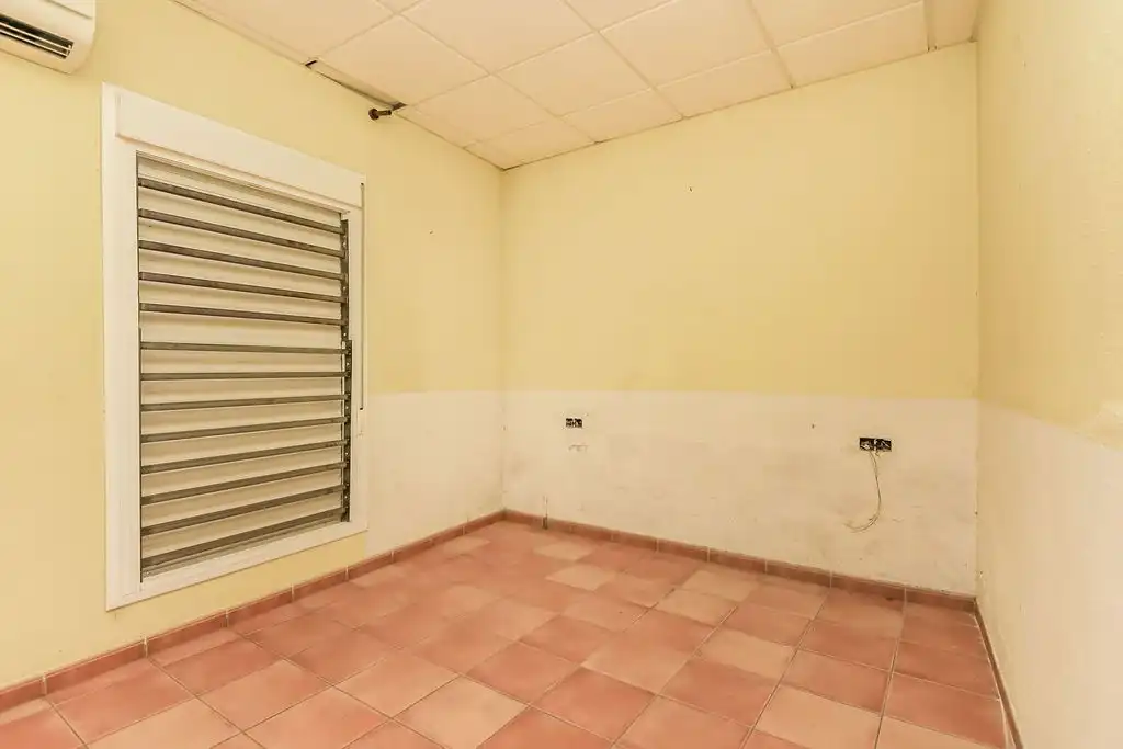 Local commercial à vendre à Obispo/Bisbe Aznar, imagen 13