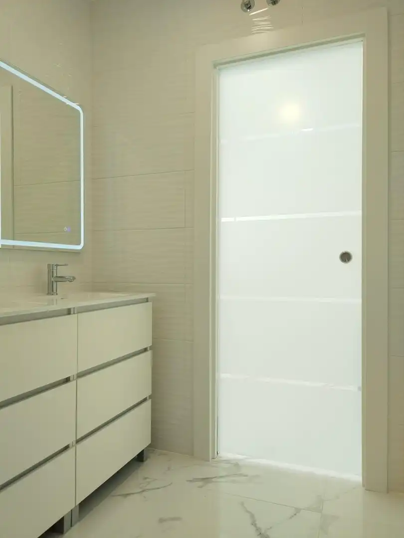 Badezimmer von Erdgeschoss zum Verkauf in Arganda del Rey mit Heizung