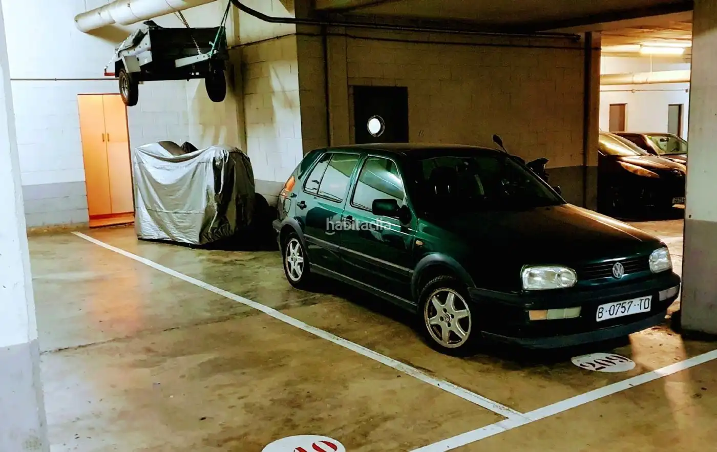 Einzelparkplatz zum Verkauf in Carrer de Santa Rosa 16, imagen 2