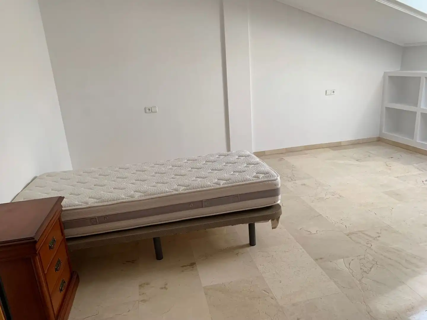 Habitación de Dúplex de alquiler en Cáceres con Calefacción