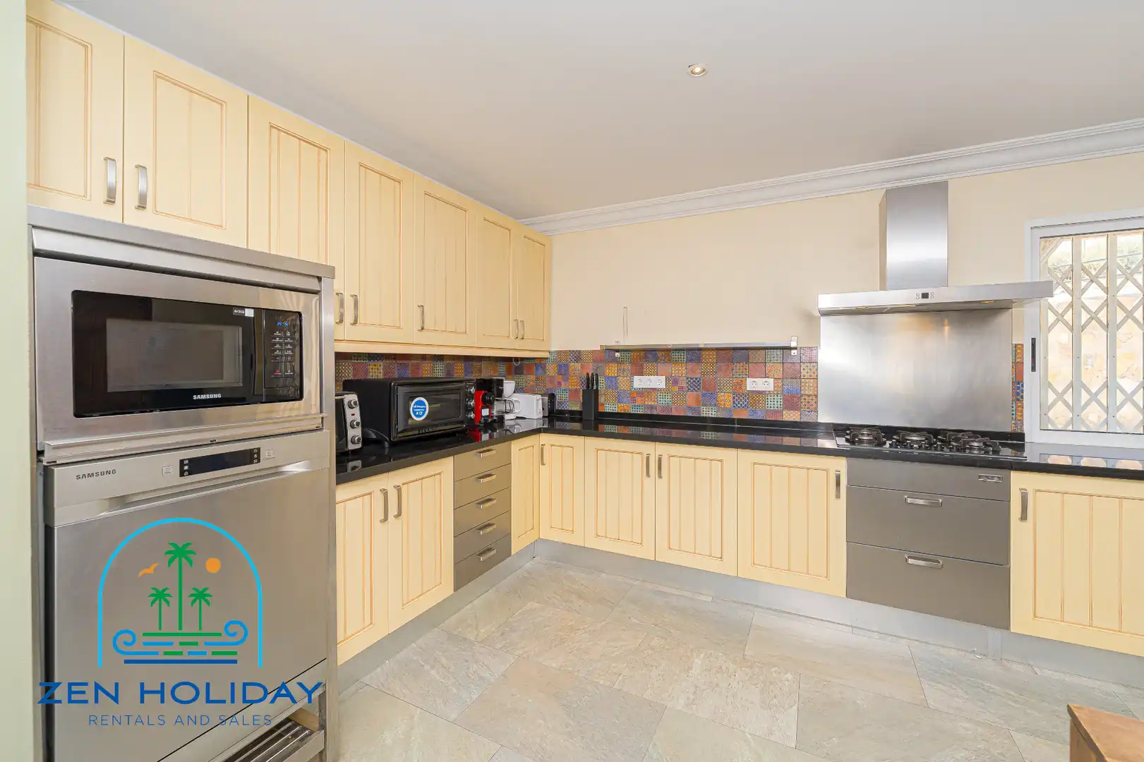 Cocina de Casa o chalet en venta en Villajoyosa / La Vila Joiosa con Aire acondicionado, Calefacción y Jardín privado