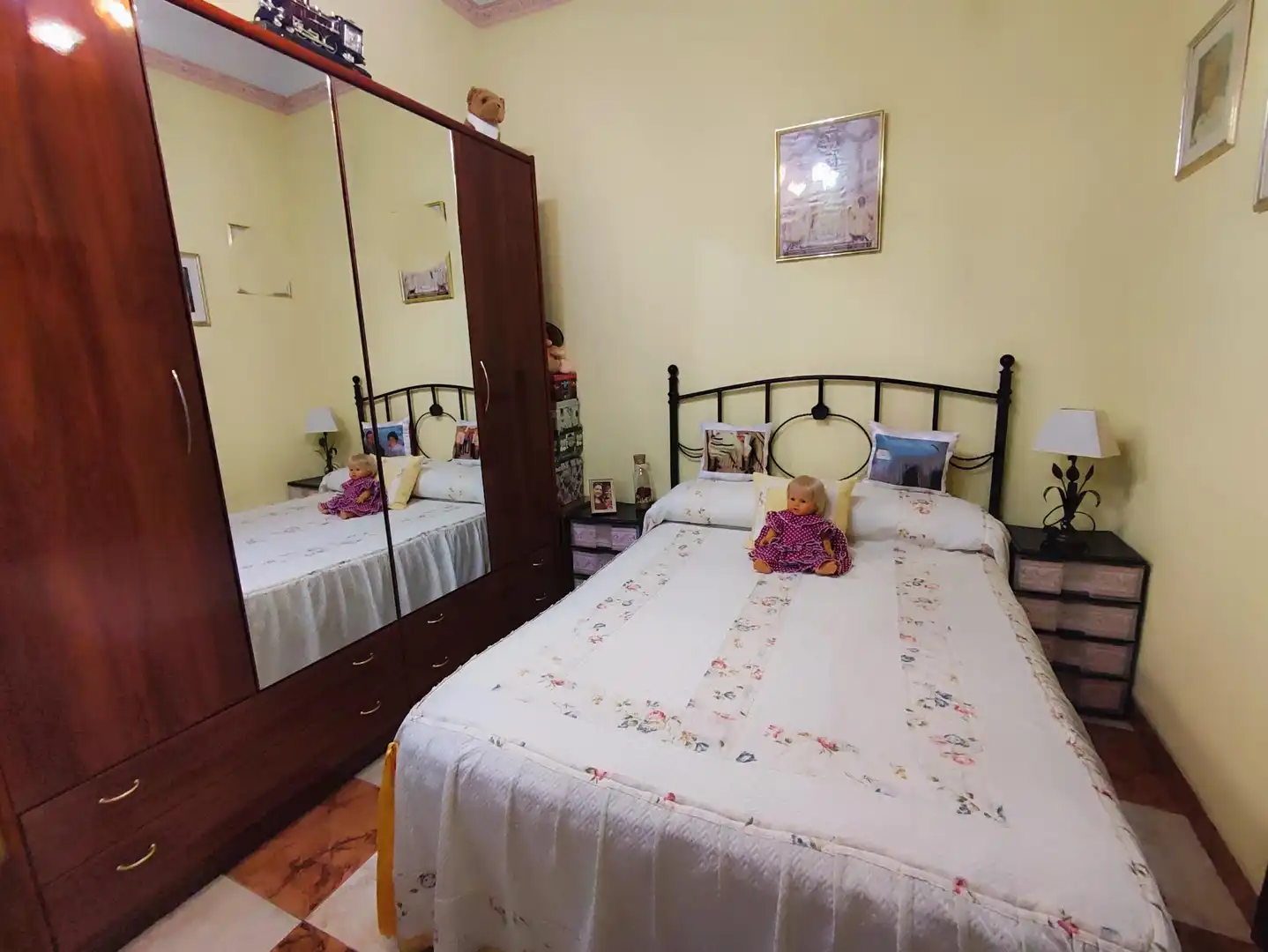 Habitación de Edificio en venta en Cádiz
