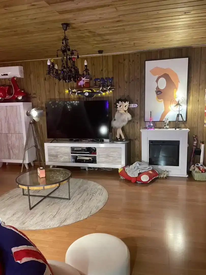 Sala d'estar de Àtic en venda en Melilla amb Aire condicionat, Jardí privat i Parquet