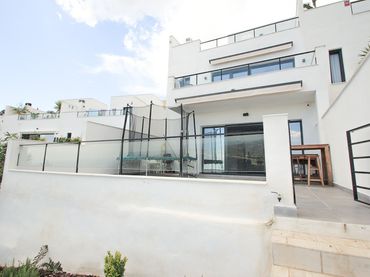 Reihenhaus mit Pool zur Miete in Elviria - Cabopino