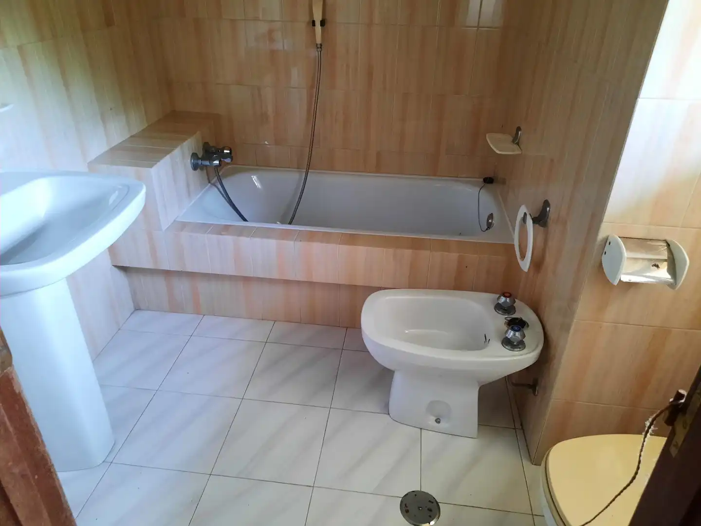 Badezimmer von Haus oder Chalet zum Verkauf in Valdoviño mit Heizung, Privatgarten und Terrasse