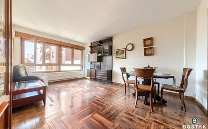 Living room of Flat for sale in Bilbao   with Heating, Private garden and Balcony