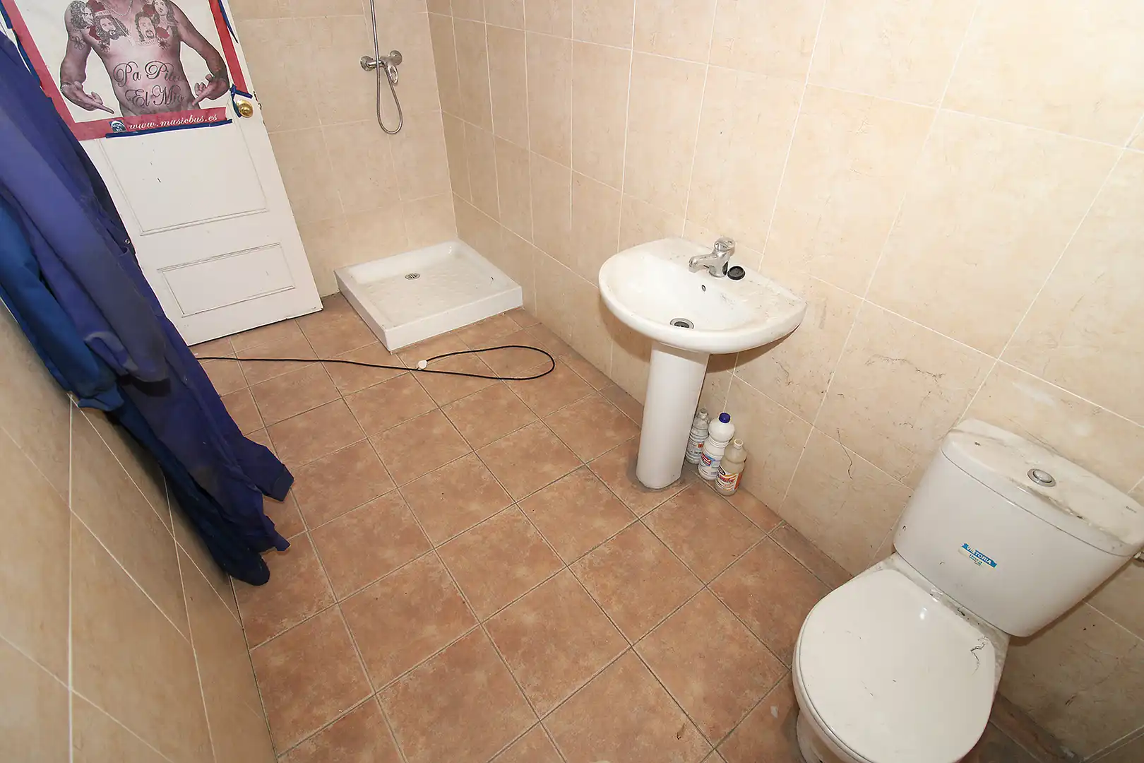 Bathroom of Industrial buildings for rent in Torrelaguna