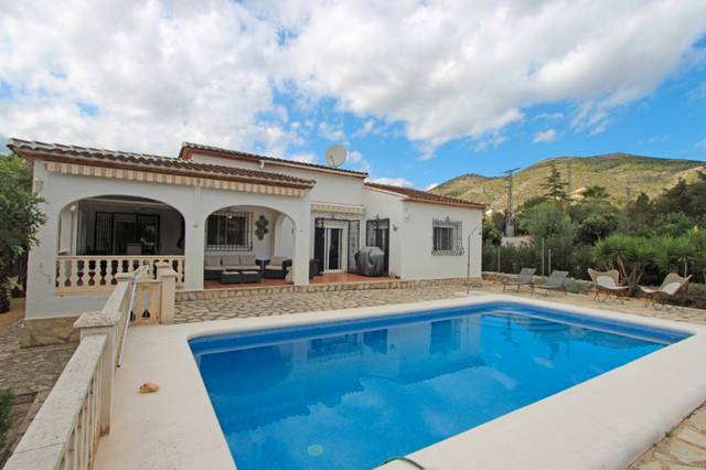 Casa-chalet en Venta en Xaló