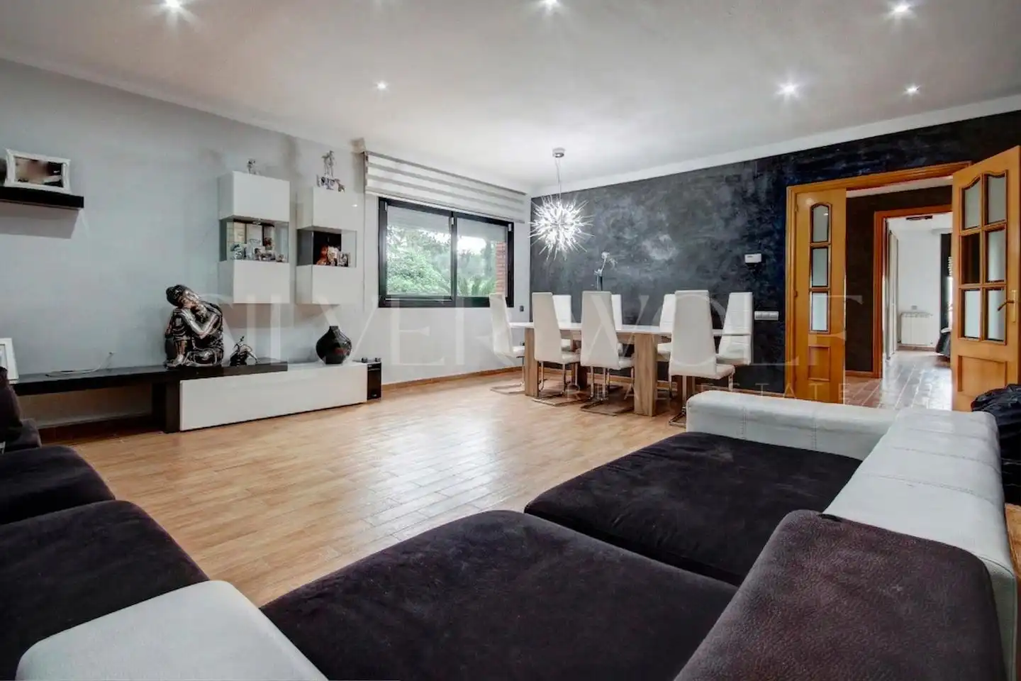 House with pool for sale in Carrer República Argentina, imagen 5