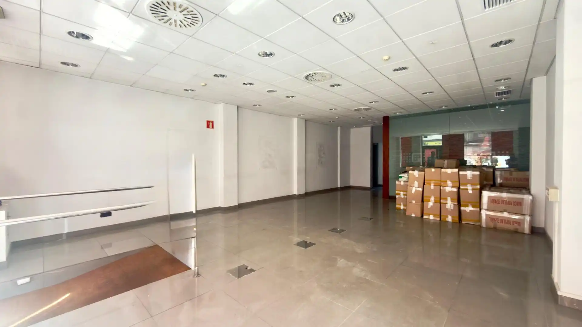 Local commercial à vendre à Avenida BUENOS AIRES, imagen 3