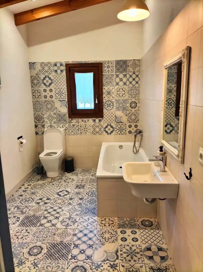 Badezimmer von Country house zur Miete in Benissa mit Terrasse und Schwimmbad