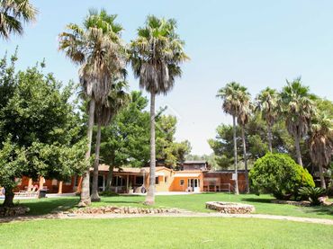 Casa rustica con piscina in vendita a Llucmaçanes