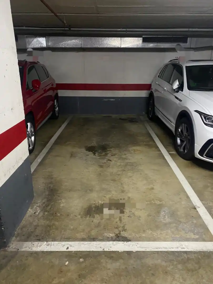 Einzelparkplatz zum Verkauf in Avinguda de Can Marcet 30
