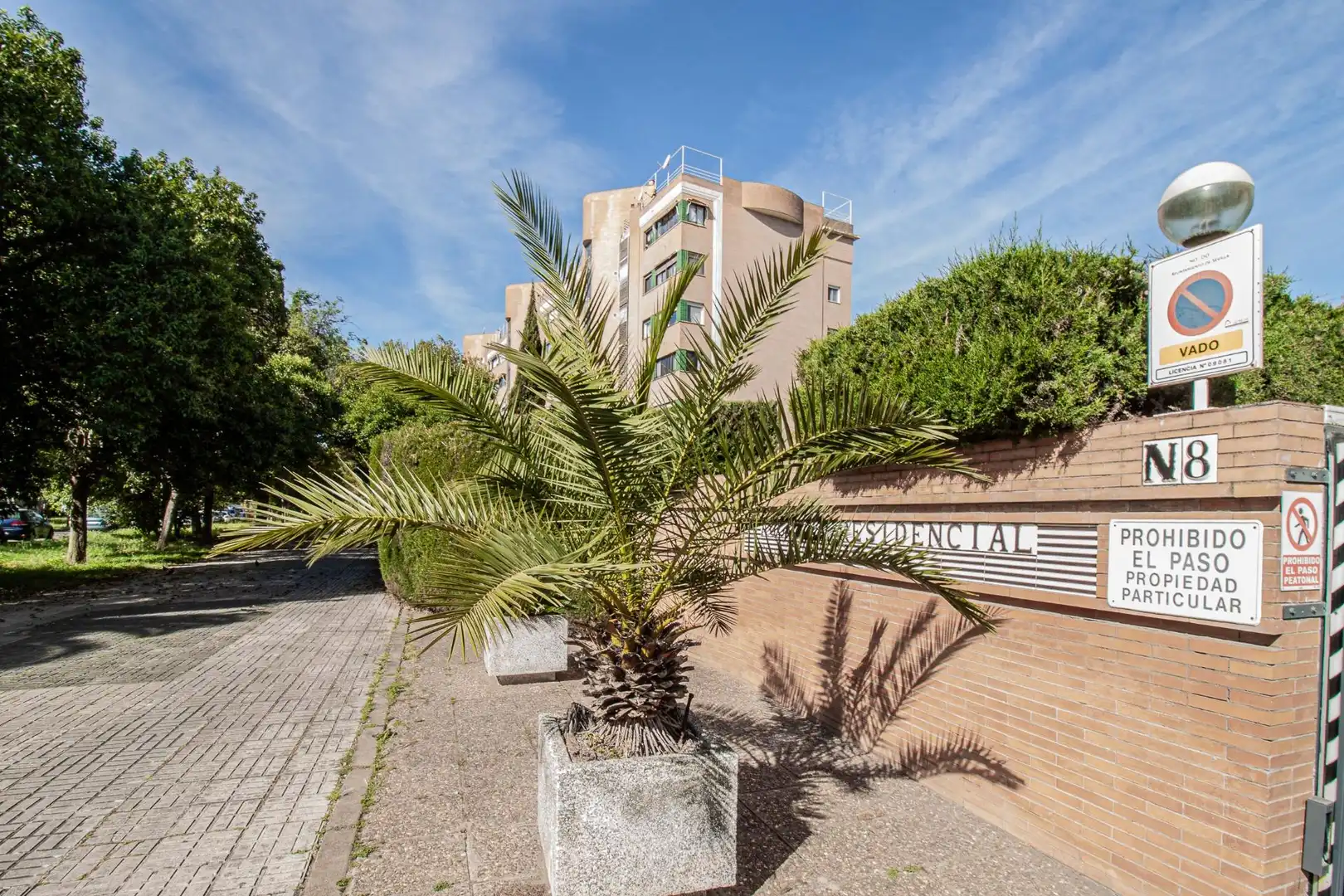 Exterior view of Flat for sale in Sevilla  with Air Conditioner, Heating and Community pool