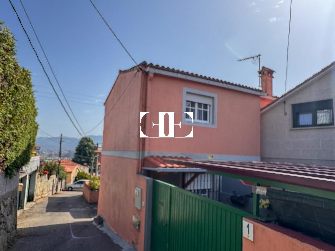 Vista exterior de Casa o xalet en venda en Nigrán amb Calefacció i Jardí privat