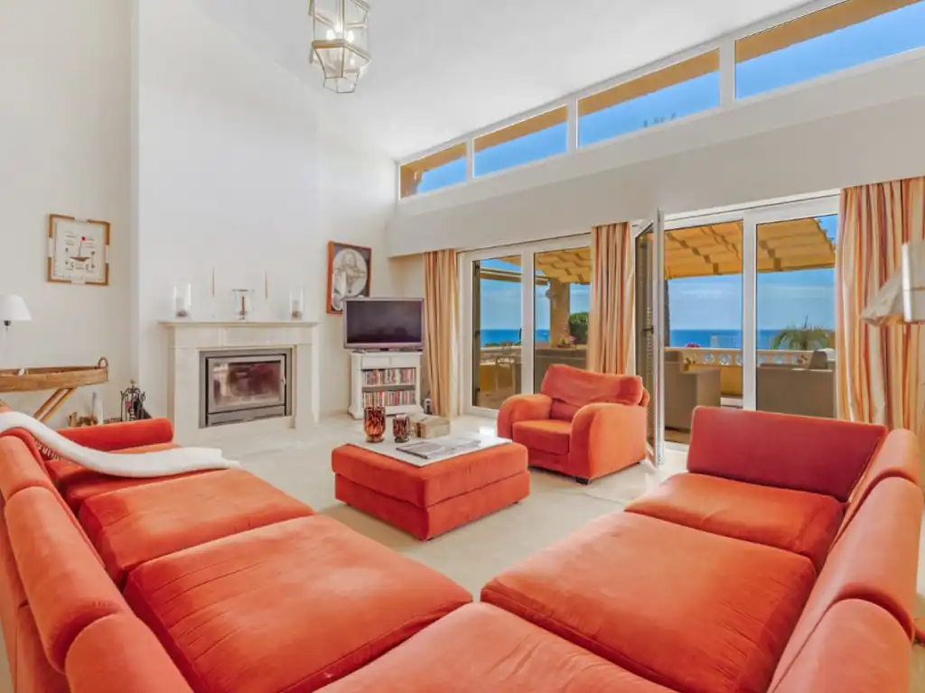 Houses for sale in Avenida Europa, Poble Nou - Montiboli