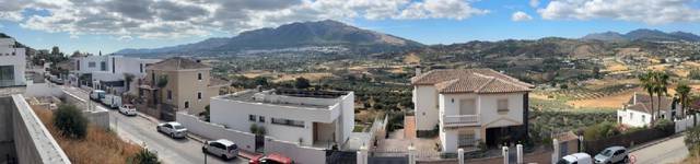 Casa-chalet en Venta en Coín