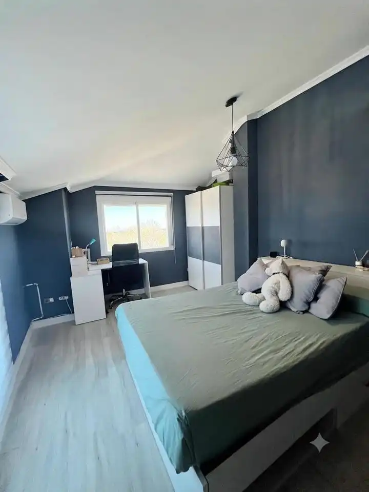 Habitación de Dúplex en venta en Plasencia con Aire acondicionado y Terraza