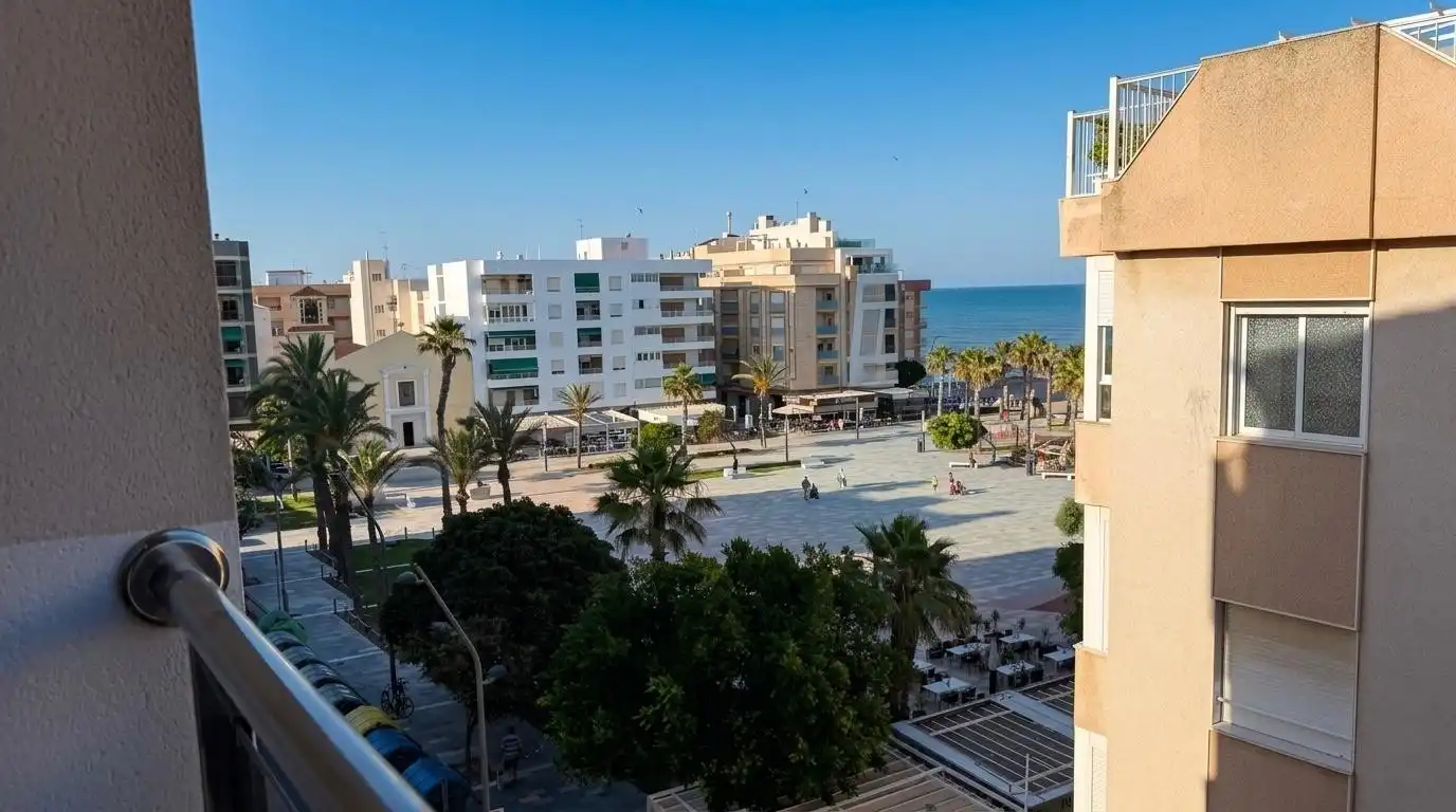 Vista exterior de Apartament de lloguer en Torrevieja amb Aire condicionat, Calefacció i Terrassa