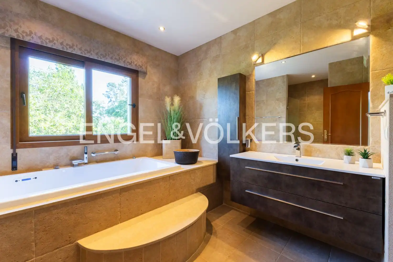 Bathroom of Houses for sale in Pedreguer  with Air Conditioner, Heating and Private garden