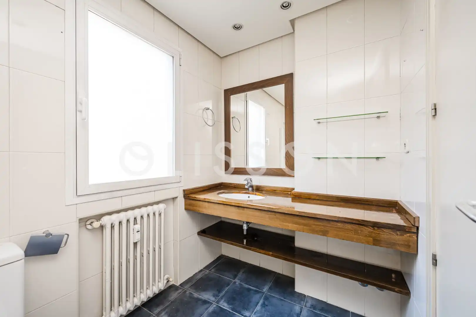 Bany de Apartament en venda en Madrid amb Aire condicionat i Traster