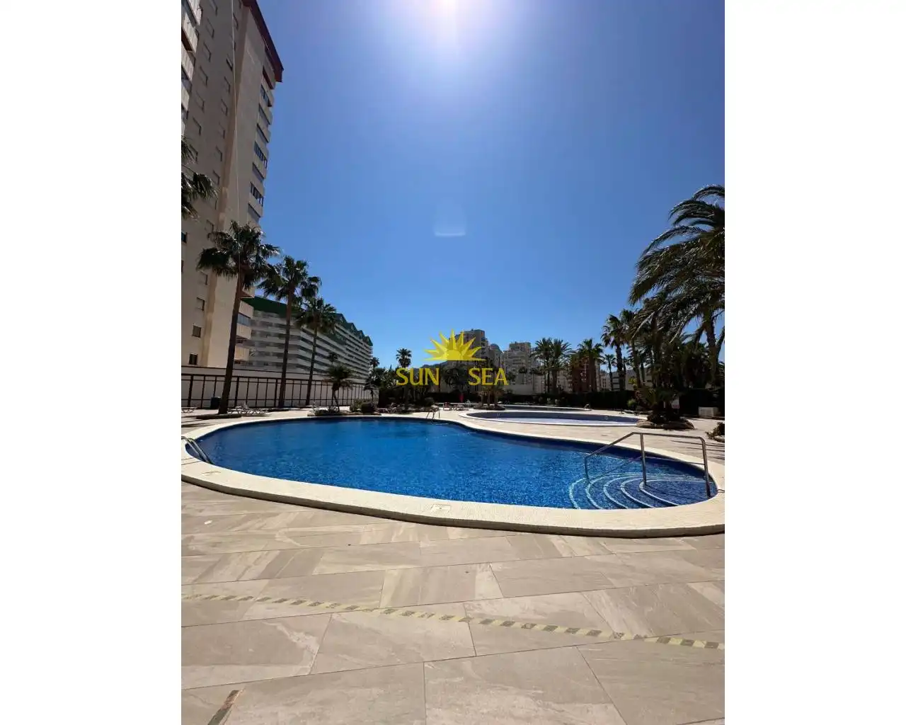 Piscina de Piso de alquiler en Calpe / Calp con Aire acondicionado, Calefacción y Jardín privado