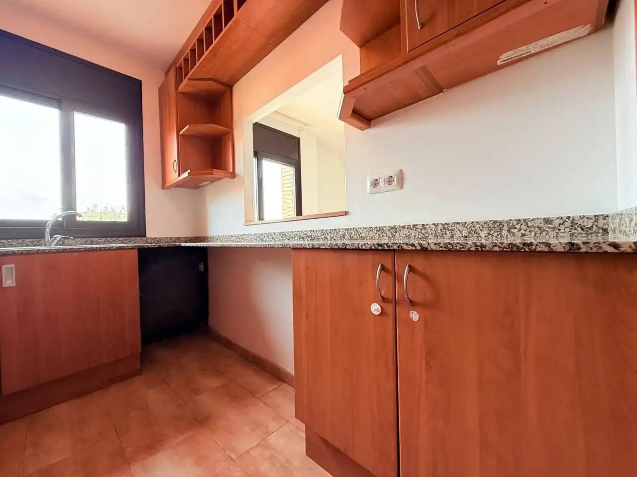 Cuina de Pis en venda en Riells i Viabrea amb Calefacció, Terrassa i Balcó