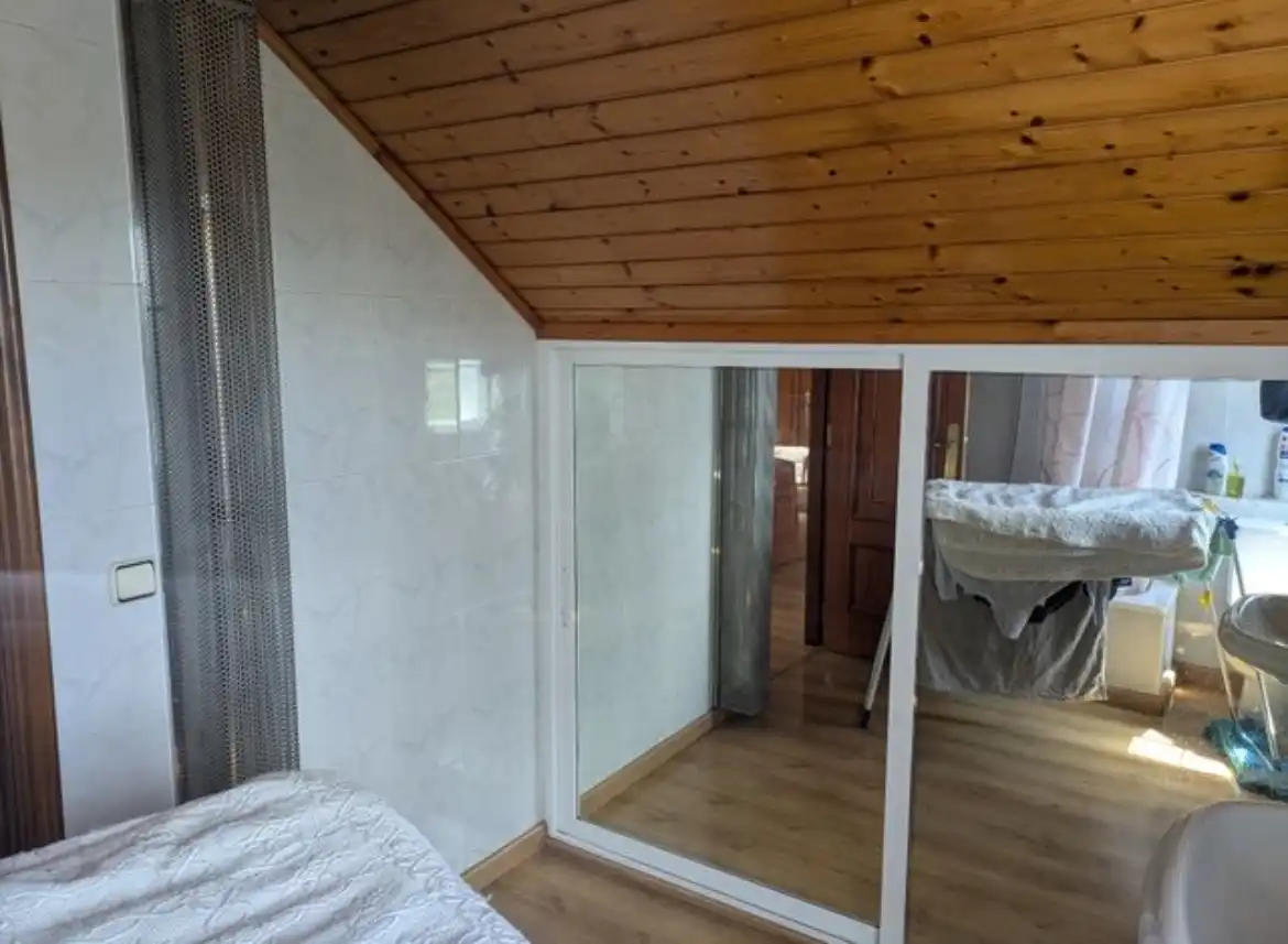 Schlafzimmer von Wohnung zum Verkauf in Pontevedra Capital  mit Möbliert