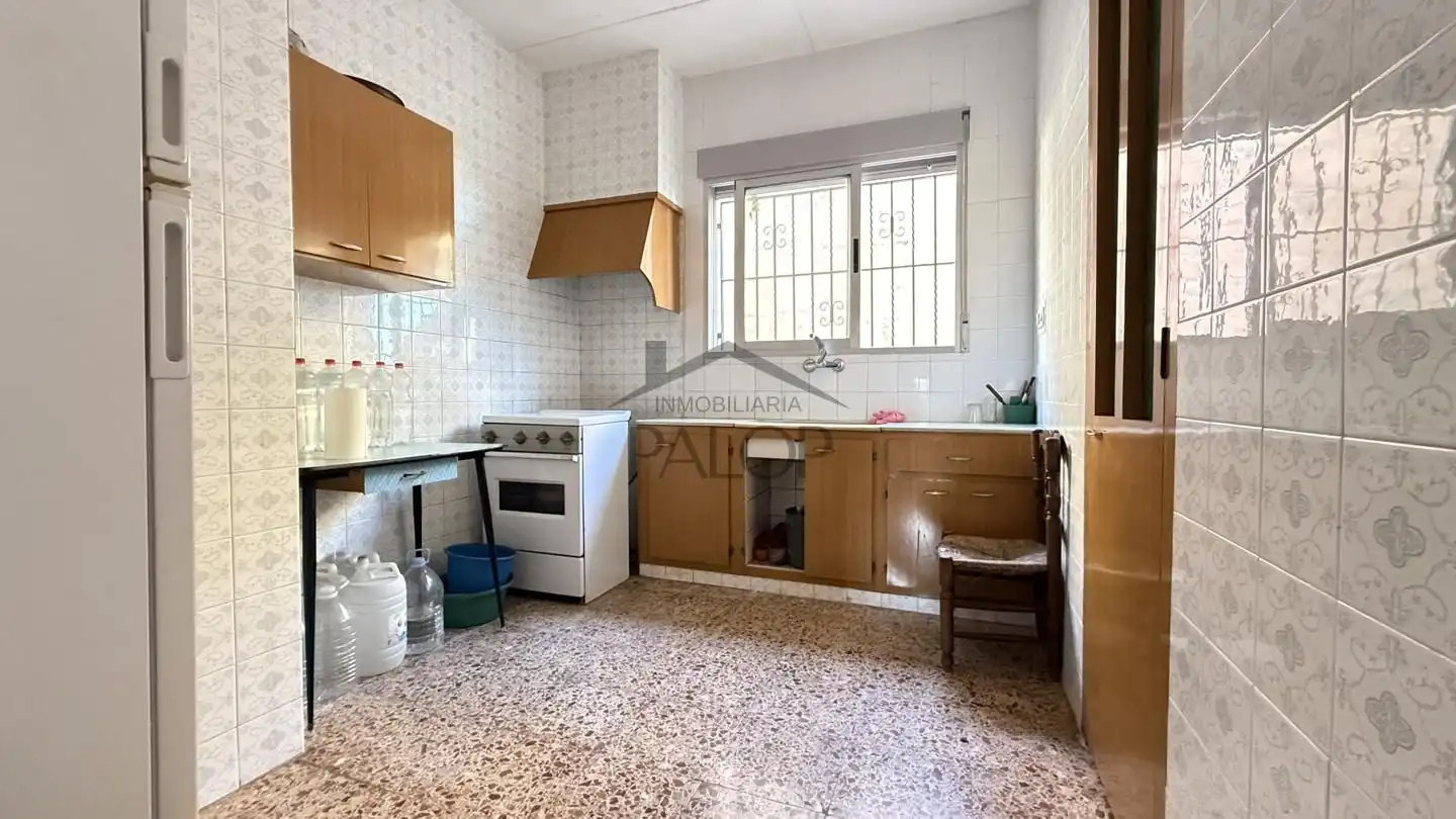 Cuina de Casa o xalet en venda en Alzira amb Jardí privat, Terrassa i Traster