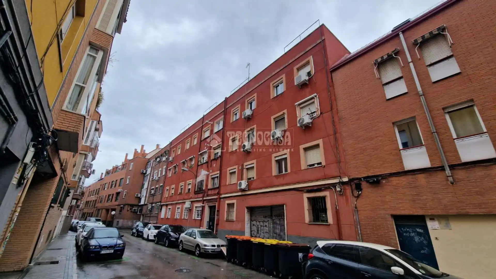 Vista exterior de Piso en venta en  Madrid Capital con Calefacción