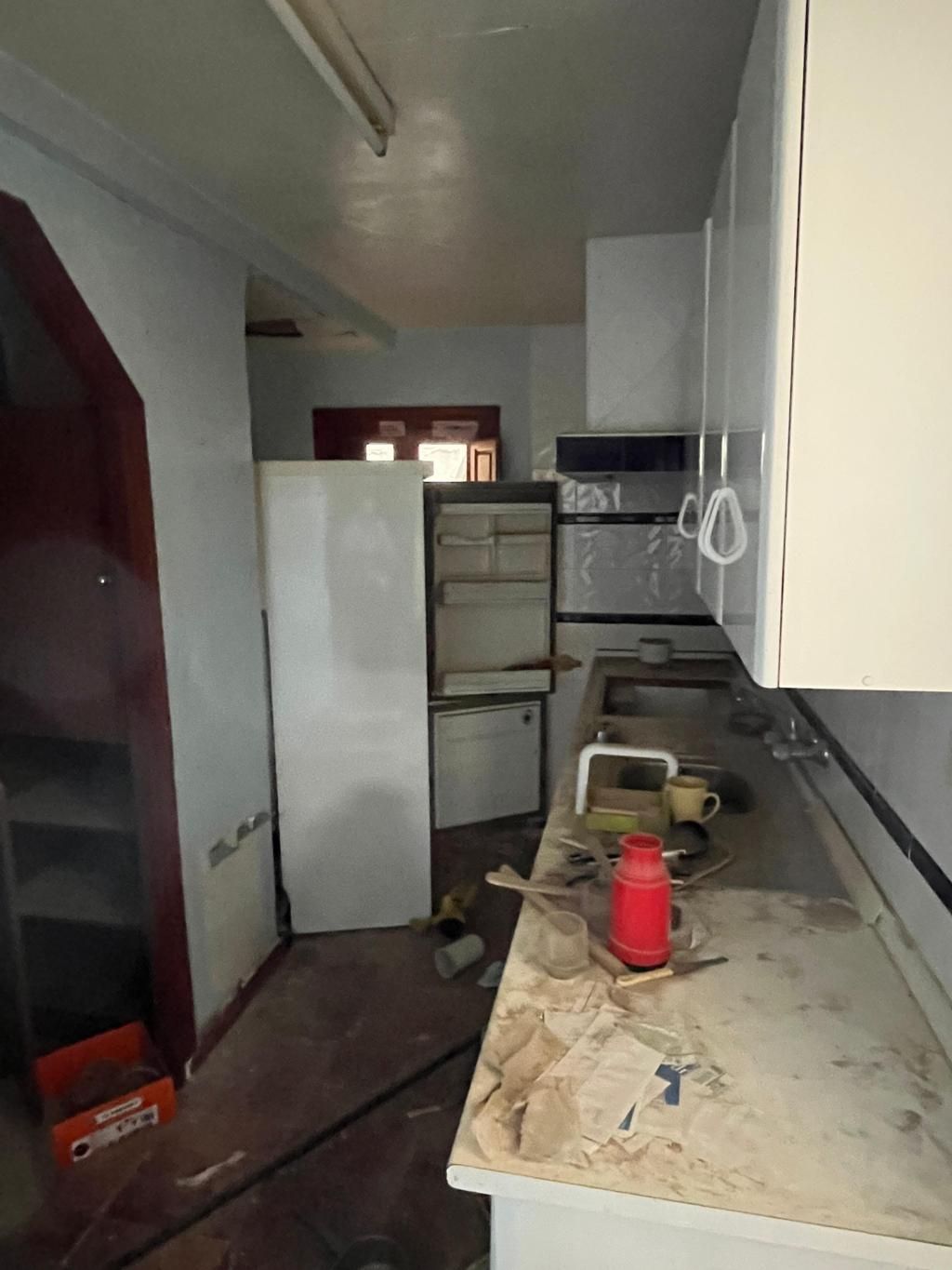 Cuina de Casa o xalet en venda en Blanca amb Terrassa i Moblat