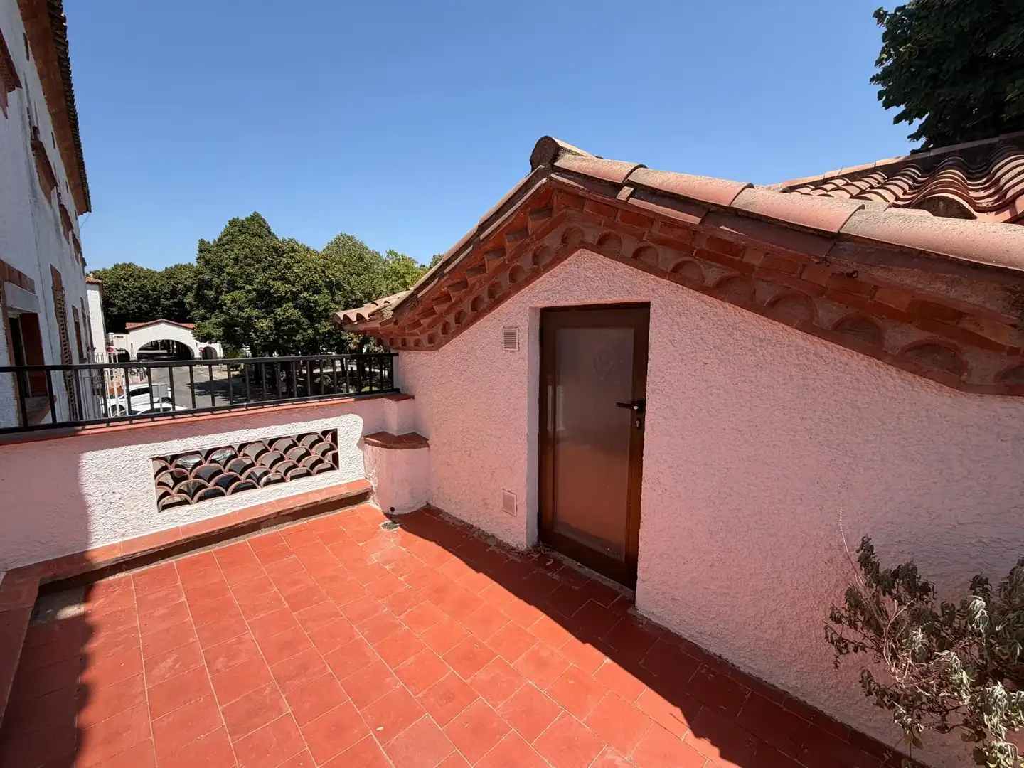 Terrasse von Einfamilien-Reihenhaus zur Miete in Girona mit Heizung und Terrasse