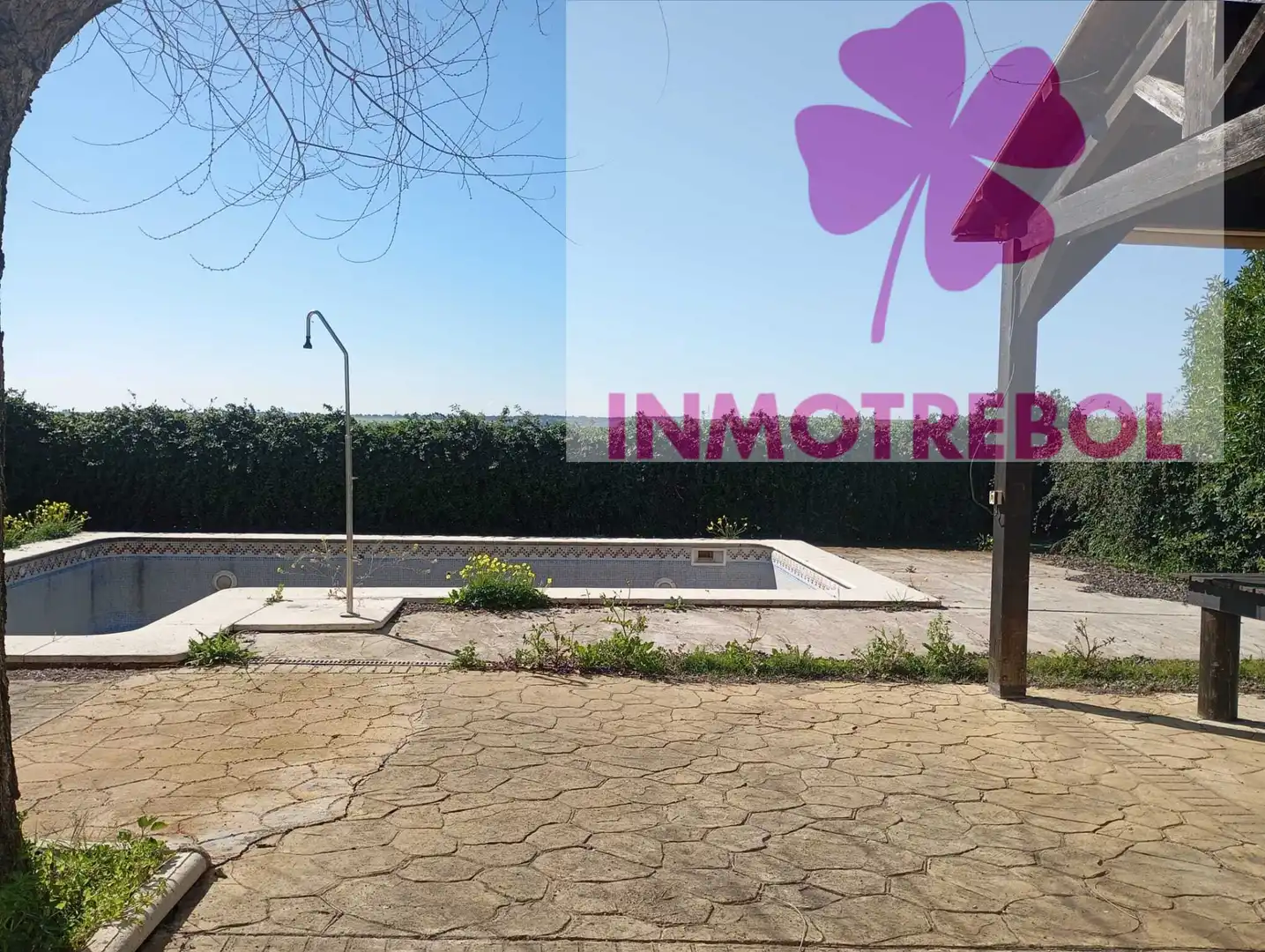 Exterior view of Houses for sale in Carrión de los Céspedes  with Air Conditioner, Heating and Private garden