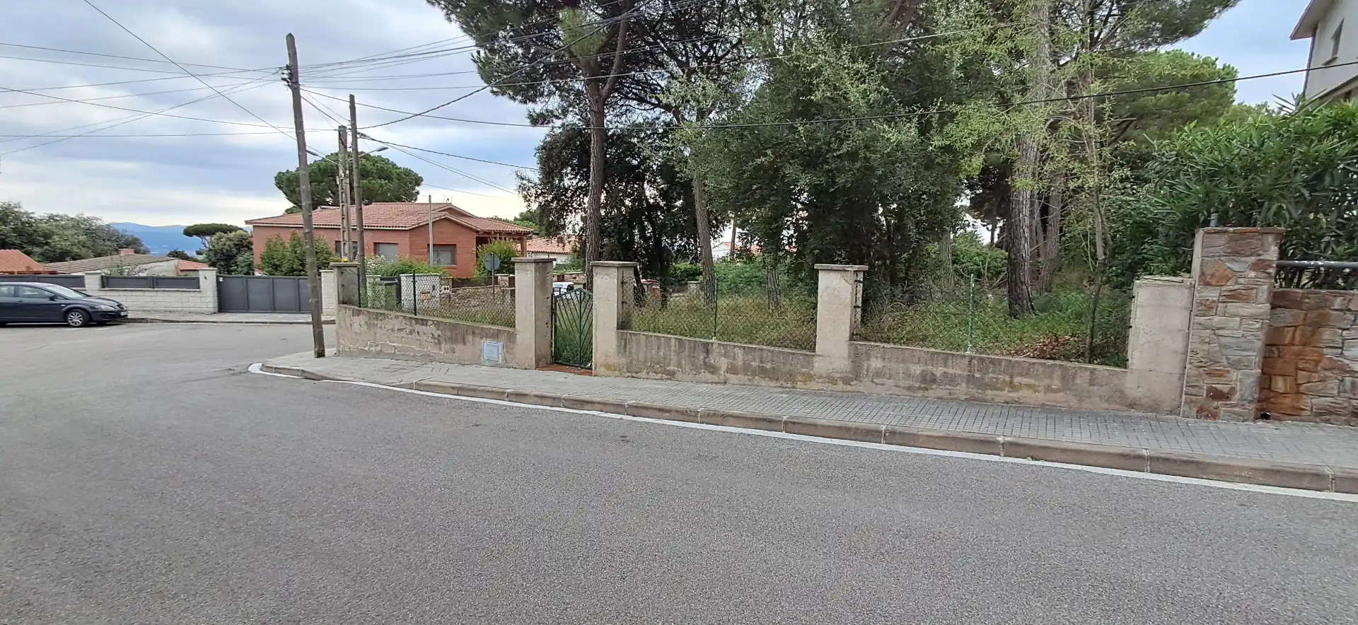 Wohnbaugrundstück zum Verkauf in Carrer de Girona